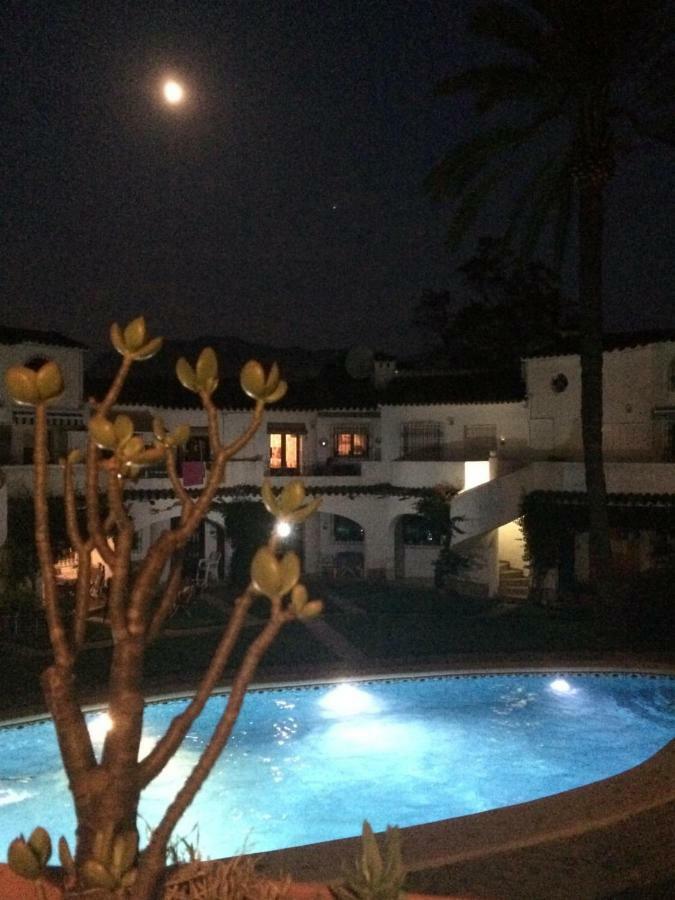 Oasis Apartman Denia Kültér fotó